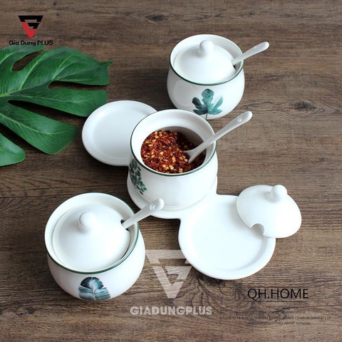 🔴OUTLET | Bộ hủ đựng gia vị sứ kèm kệ đặt bàn màu trắng, trang trí nhẹ nhàng theo phong cách Bắc Âu