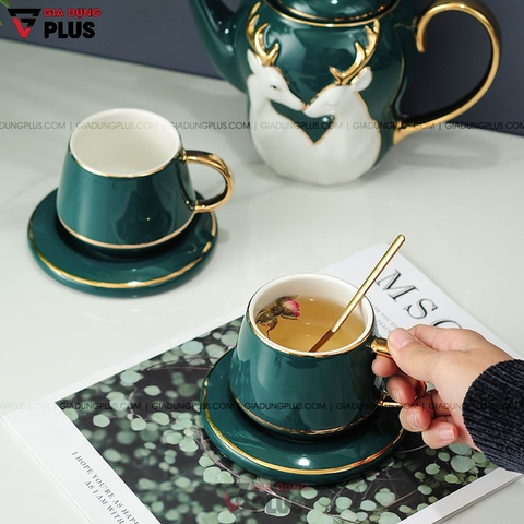 Bộ Ấm Trà Sứ Cặp Đôi Hươu Xanh Ngọc Lục Bảo | Kèm Ly, Kệ & Tách Sang Trọng | Quà Cưới & Quà Tân Gia Ý Nghĩa - Gia dụng Plus