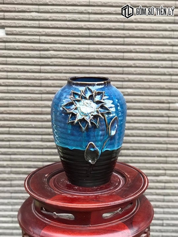 Bình hoa đắp nổi hoạ tiết hoa- TLN04