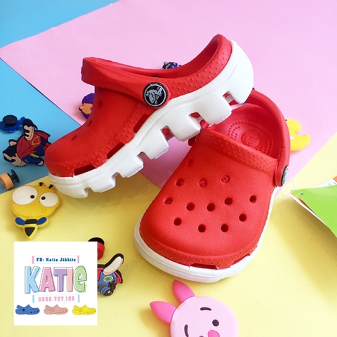 Dép cá sấu Crocs trẻ em Duet Sport màu Đỏ