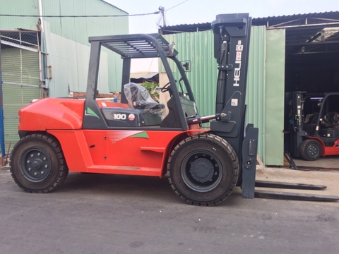 xe nâng dầu 10 tấn