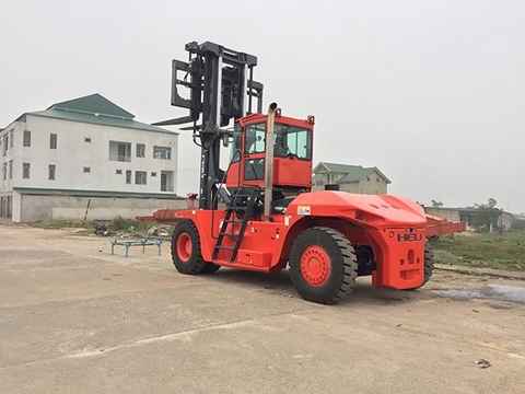 xe nâng dầu 20 tấn heli
