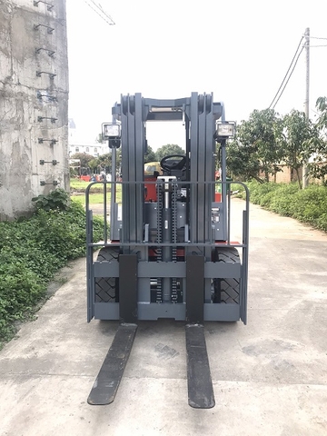 Xe nâng điện 5 tấn Heli