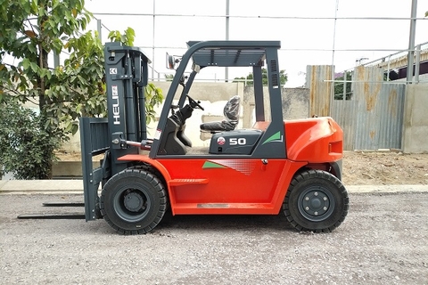 xe nâng heli 5 tấn
