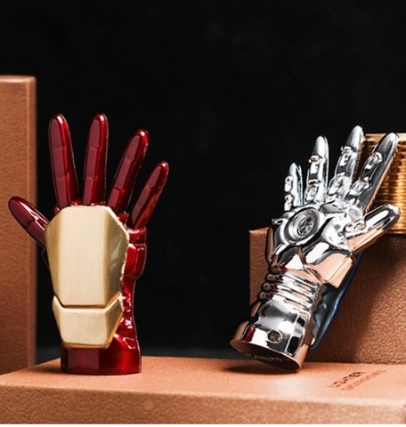 Bật lửa sạc điện bàn tay iron man