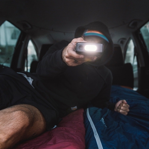 Kích bình kiêm pin dự phòng 15.000mah Mophie Go Rugged