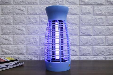 Đèn bắt muỗi Comet CM069