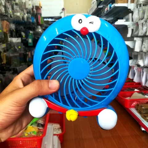 QUẠT CẦM TAY ĐOREMON CÓ PIN SẠC