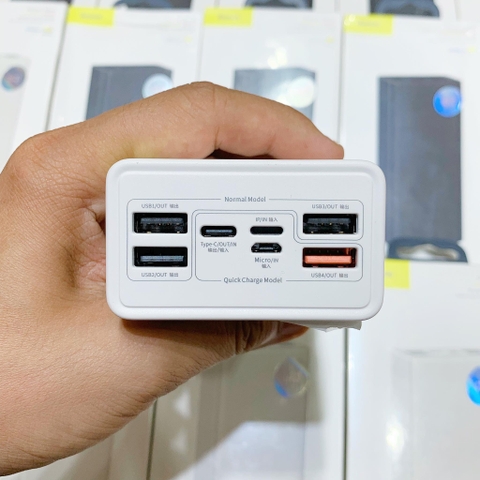 Sạc dự phòng Mulight Quick Charge 30.000 mAh chính hãng Baseus