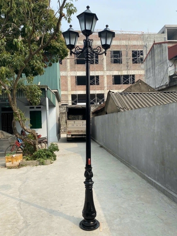 Cột đèn sân vườn 4 bóng (các mẫu)