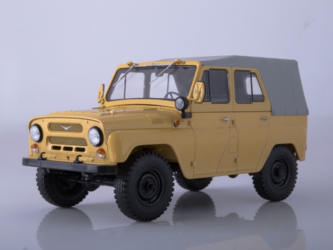 Mô hình UAZ 469 1/18 SSM
