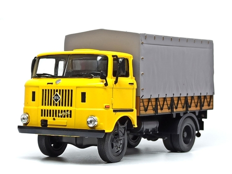 Mô hình xe IFA W50L