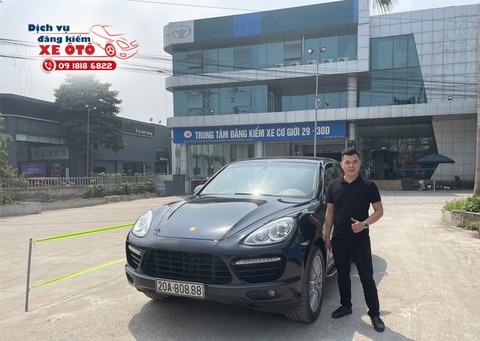 Đăng kiểm xe Porsche Cayenne