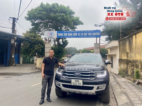 Đăng kiểm xe Ford Everest 2019