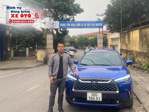 Đăng kiểm xe Toyota corolla cross