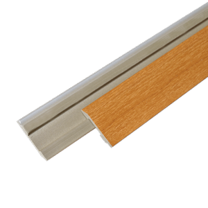 Len Chân Tường Nhựa 04