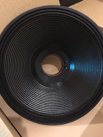 Màng loa, bass loa phục vụ cho nhu cầu bảo hành, bảo dưỡng thay thế