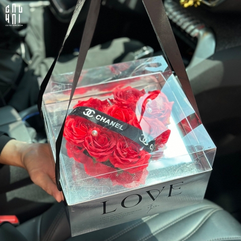 HỘP HOA SCARLET ROSE