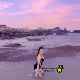#215 Feedback mẫu liền đen viền trắng của chị @Julie Ng