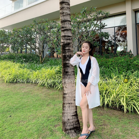 #422 Feedback mẫu liền cut eo phối trắng của chị @Quỳnh Hương
