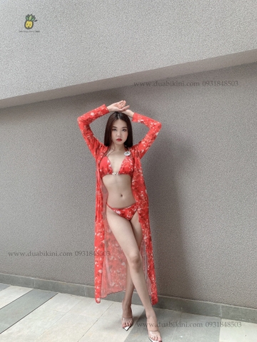 Set bikini 3 mảnh kèm khoác dài đỏ