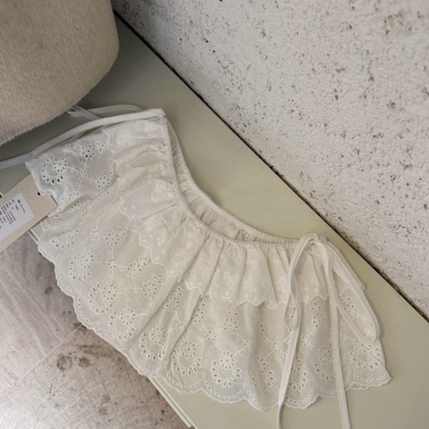 Váy ren buộc dây eo xinh xắn phối đồ đi chơi, đi biển