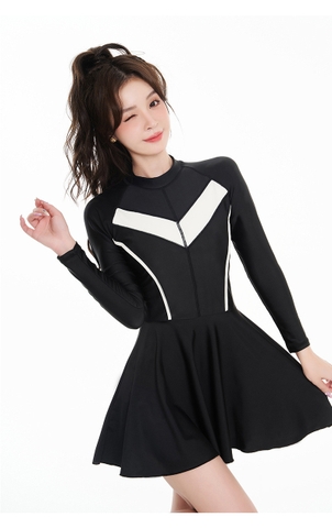 Elegant Swimdress | Đồ bơi nữ liền thân dáng váy tay dài sọc trắng | DỨA BIKINI & SPORTWEAR