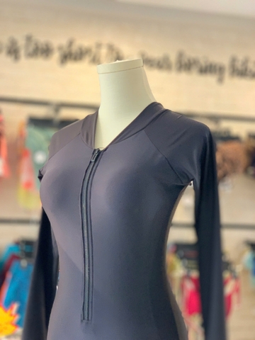 Đồ Bơi Nữ Liền Quần Tay Dài Kín Đáo - SORA BIKINI PK044  | DỨA BIKINI & SPORTWEAR