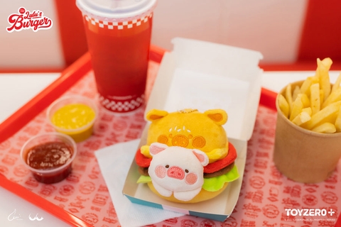 LULU THE PIGGY BURGER - HAMBURGER PLUSH KEYCHAIN