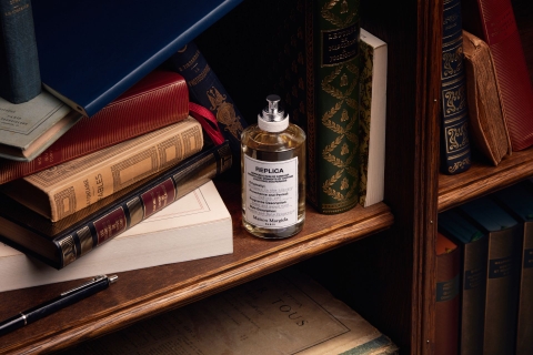 Maison Margiela PFM Replica Whispers In The Library