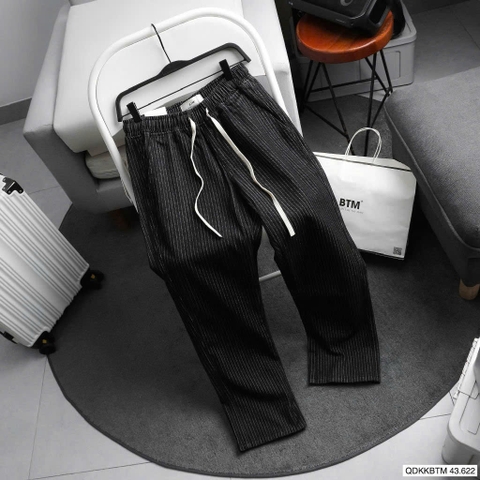 QUẦN JEANS BTM KẺ ĐEN