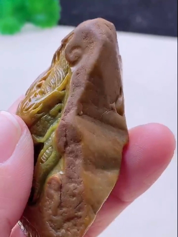 NT1223 Mặt rồng nguyên thạch chạm ngọc phỉ thuý tự nhiên ( Jadeite A)