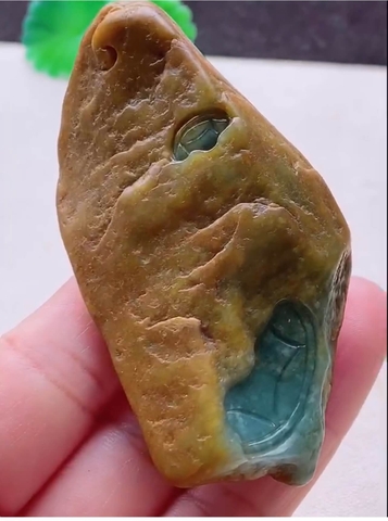 NT1224 Mặt rồng nguyên thạch chạm ngọc phỉ thuý tự nhiên ( Jadeite A)