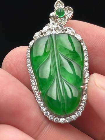 NT1293 Lá bồ đề  ngọc phỉ thuý lục đế vương tự nhiên(Jadeite A)