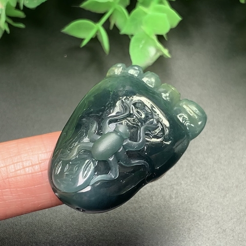 NGỌC BÀN CHÂN PHẬT CÁT TƯỜNG PHỈ THÚY -nt0096