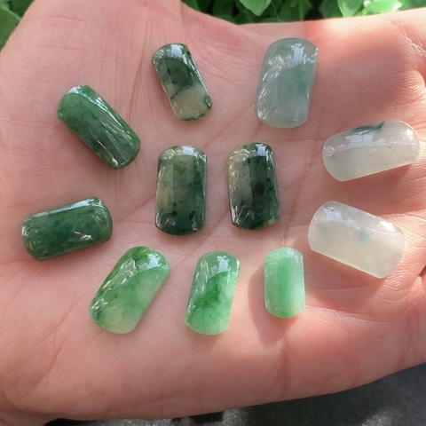 NT231 LÔ MẶT NHẪN YÊN NGỰA NGỌC PHỈ THUÝ TỰ NHIÊN JADEITE A