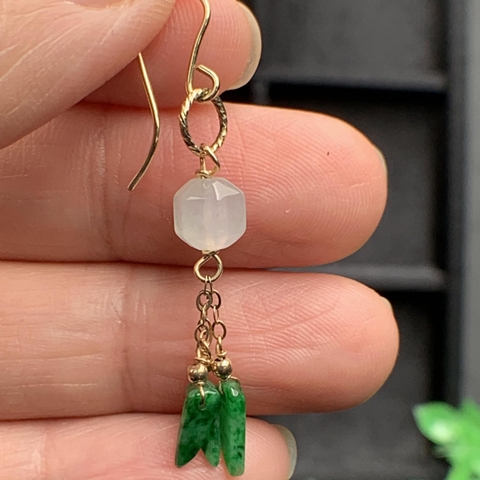 KHUYÊN TAI NGỌC XANH Ngọc phỉ thúy tự nhiên Jadeite A -NT574