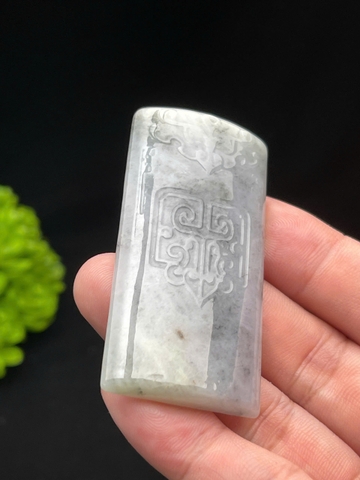 NT1284 Vô sự bài ngọc phỉ thuý gà đen tự nhiên(Jadeite A)