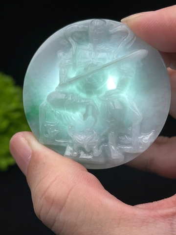 NT1280 Ngài HUYỀN THIÊN TRẤN VŨ ĐẠI ĐẾ  ngọc phỉ thuý tự nhiên(Jadeite A)