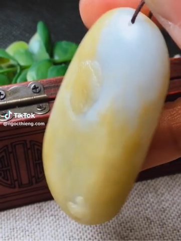 NT816 Mặt dây Phật ngọc phỉ thuý hoàng tông tự nhiên( Jadeite A)