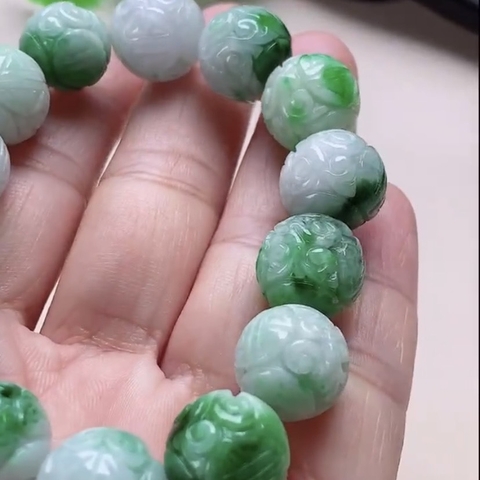 Vòng hạt ni13,7 chạm điểm xanh Ngọc phỉ thuý tự nhiên Jadeite loại A -NT1053