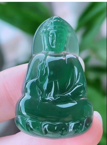 NT1310  Quan Thế Am Bồ Tát ngọc phỉ thuý tự nhiên ( JADEITE A)
