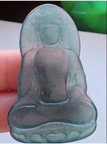 NT1331 Quán Âm bồ tát ngọc phỉ thuý tự nhiên ( JADEITE A)