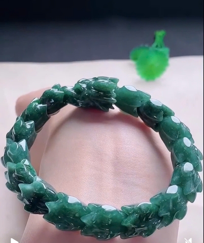NT1357 Ngọc Long Vượng Khí( 15 vẩy) ngọc phỉ thuý tự nhiên (JADEITE A)
