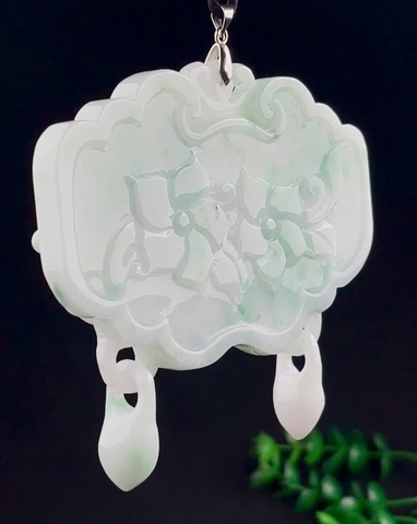 NT1379 Khánh Cửu Hồ Vỹ Ly bạch ngọc điểm lý ngọc phỉ thuý tự nhiên (JADEITE A)