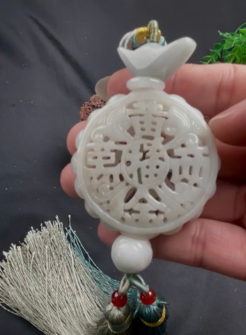 NT1388 Ngọc bội Chiêu Tài Tiến Bảo chạm lộng ngọc phỉ thuý tự nhiên (JADEITE A)