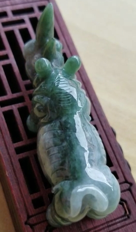 LINH VẬT TÊ GIÁC NGỌC -nt373