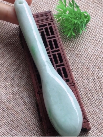 THÌA NGỌC PHỈ THÚY JADEITE -nt408