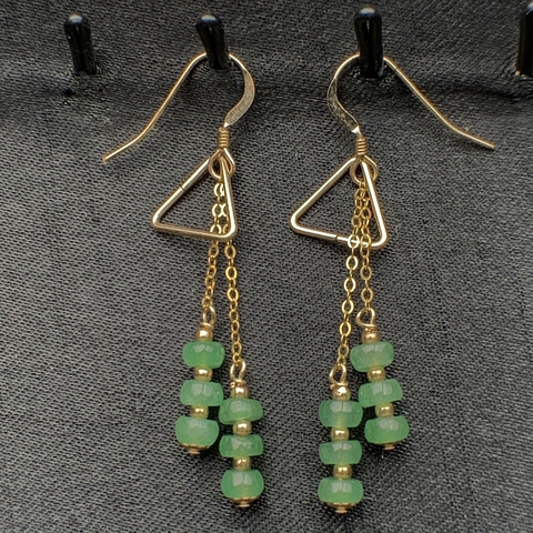 Khuyên tai ngọc phỉ thúy tự nhiên (Jadeite A) -nt617