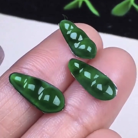 Mặt đỗ phong thủy may mắn ngọc phỉ thúy xanh (Jadeite A) -NT606